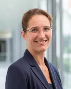 Prof. Dr. Andrea <br />
Büttner		<br />
<br />
Geschäftsführende Institutsleiterin<br />
Fraunhofer IVV und<br />
Alliance Fraunhofer Food